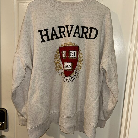 H&M Other - Harvard crewneck